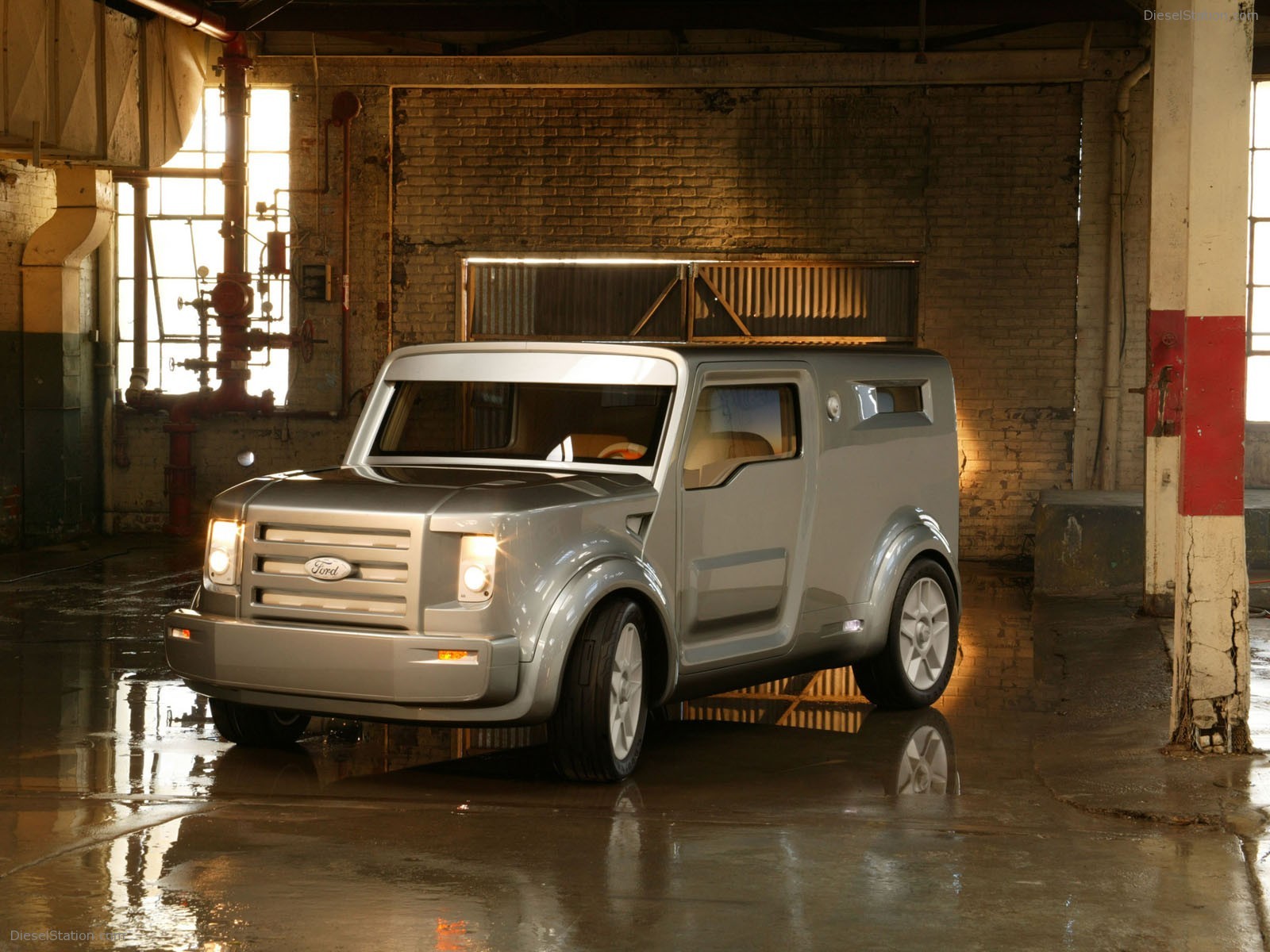 Ford SYNus Concept